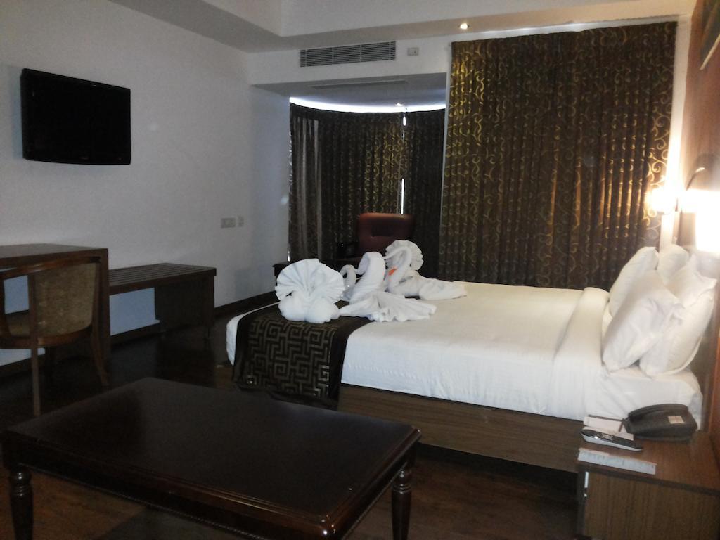 Hotel Milestonnez Sriperumbudur Quarto foto